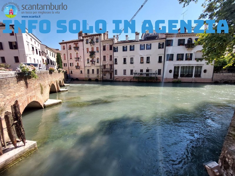 Casa Indipendente in Vendita a Treviso, 871 m²