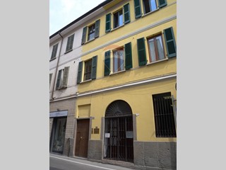 Trilocale in Vendita a Vaprio d'Adda, 75'000€, 85 m²