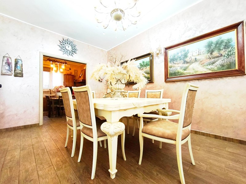 Appartamento in Vendita a Alezio, 165'000€, 190 m²