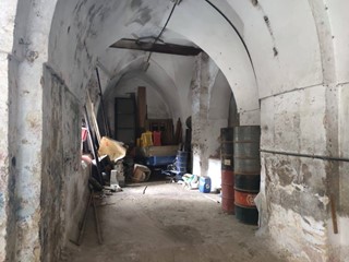 Immobile commerciale in Vendita a Ugento, 125'000€, 445 m²