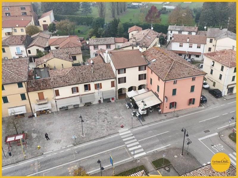 Immobile commerciale in Vendita a Argenta, 49'000€, 78 m²