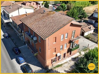 Casa Indipendente in Vendita a Molinella, 180'000€, 400 m²