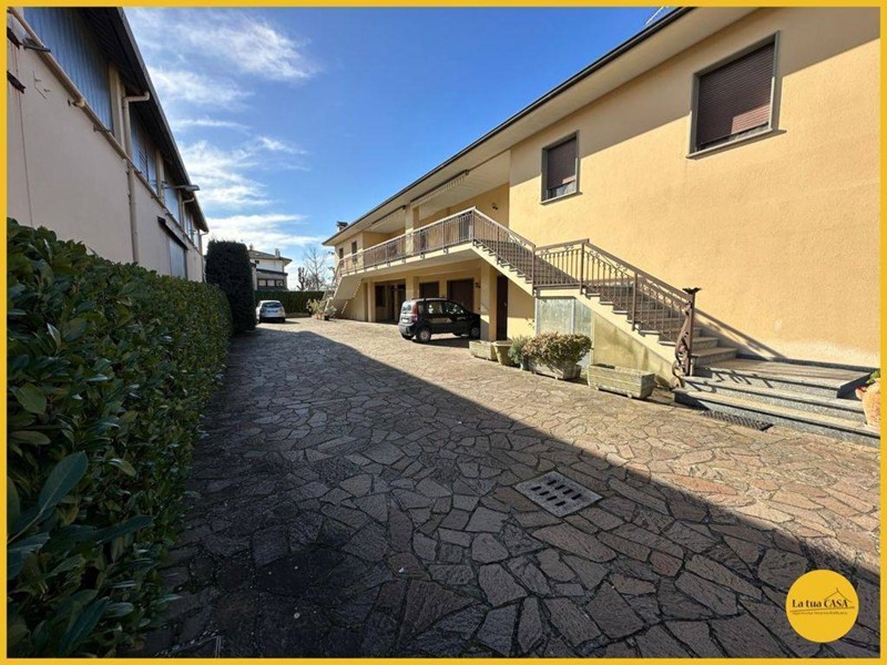 Villetta a schiera in Vendita a Molinella, 250'000€, 220 m²