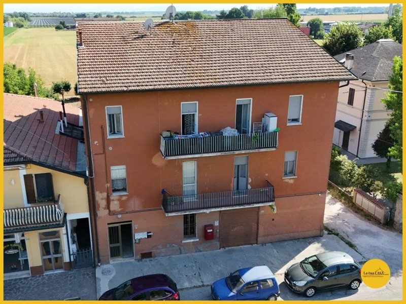 Appartamento in Vendita a Molinella, 50'000€, 80 m²