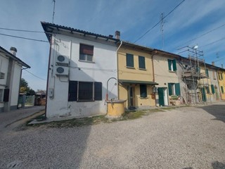 Villetta a schiera in Vendita a Molinella, 45'000€, 85 m²