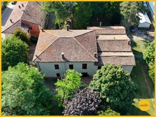 Casa Indipendente in Vendita a Budrio, 800'000€, 800 m²