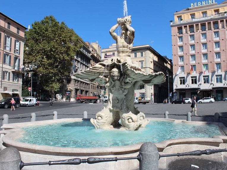 Immobile commerciale in Affitto a Roma, 8'000&euro;, 136 m²