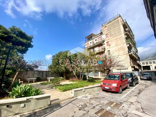 Quadrilocale in Vendita a Carini, 95'000€, 110 m²