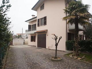 Casa Semi Indipendente in Vendita a Cesenatico, 800'000&euro;, 300 m²