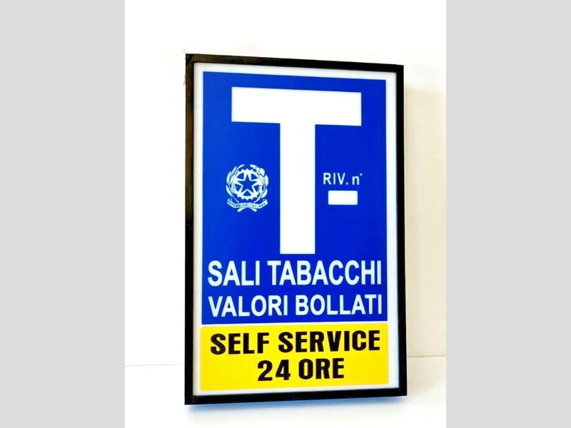 Immobile commerciale in Vendita a Cervia, 110 m²