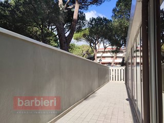 Immobile commerciale in Vendita a Cervia, 190'000€, 61 m²