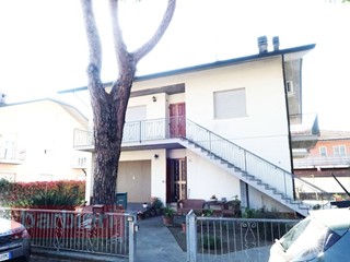 Villa in Vendita a Cervia, 580'000€, 270 m²