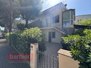 Casa Semi Indipendente in Vendita a Cervia, 1'390'000€, 305 m²