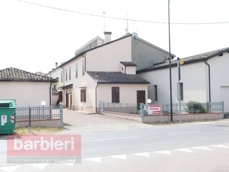 Casa Semi Indipendente in Vendita a Ravenna, 289'000€, 290 m², con Box