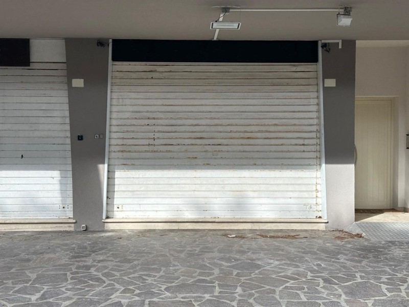 Immobile commerciale in Vendita a Cervia, 225'000€, 50 m²