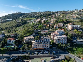 Appartamento in Vendita a Sanremo, 435'000€, 120 m²