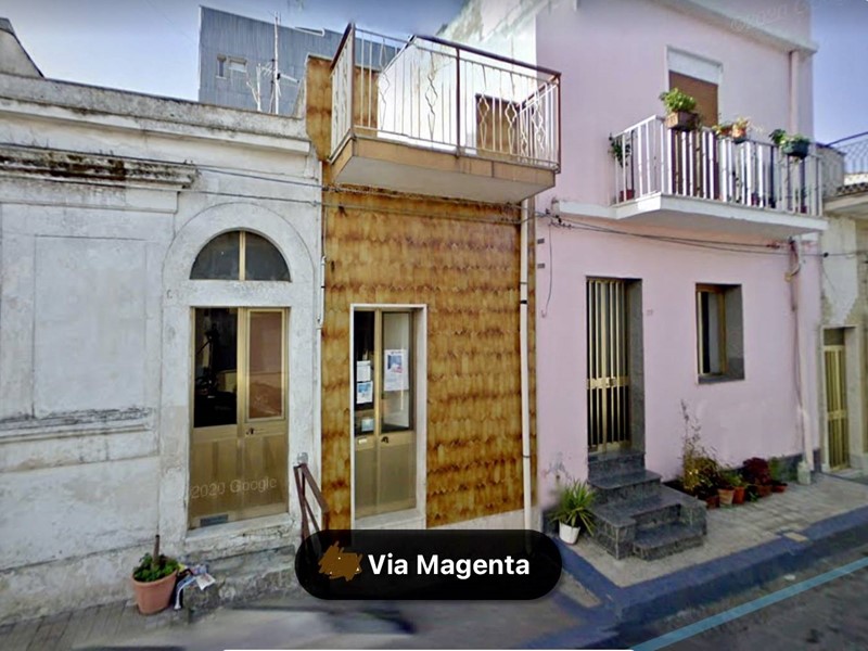 Casa Indipendente in Vendita a Canicattini Bagni, 18'000€, 70 m²