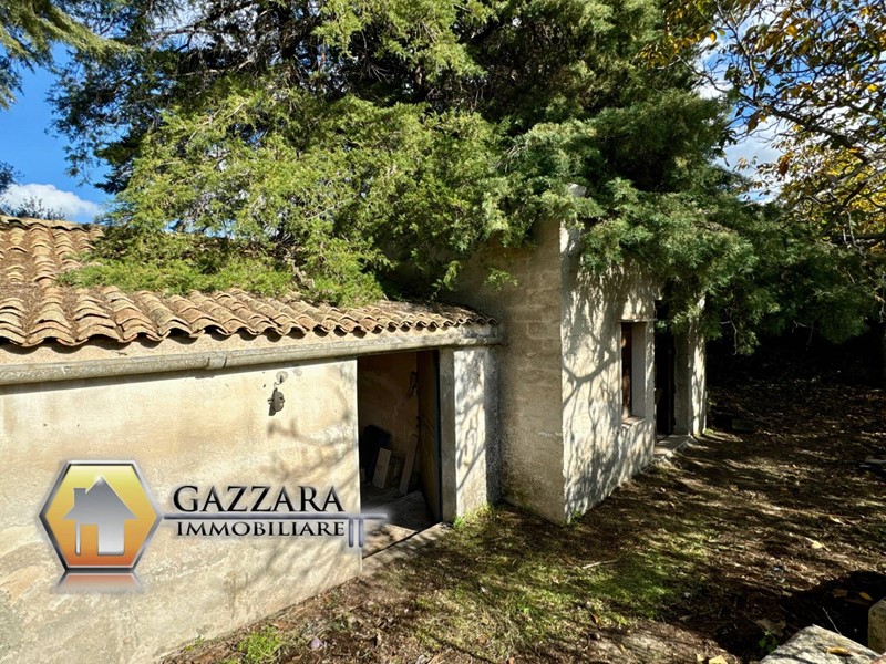 Terreno agricolo in Vendita a Canicattini Bagni, 60'000€, 90 m²