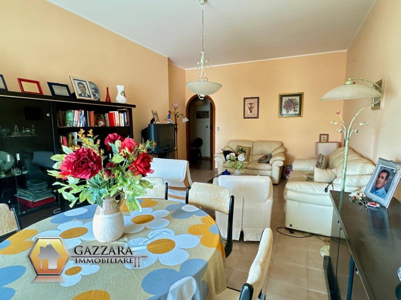 Quadrilocale in Vendita a Siracusa, 100'000&euro;, 110 m²