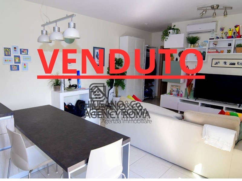 Bilocale in Vendita a Roma, 209'000&euro;, 65 m²