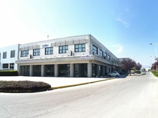 Immobile commerciale in Affitto a Cuneo, 450€, 200 m²