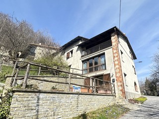 Casa Indipendente in Vendita a Chiusa di Pesio, 168'000€, 160 m²