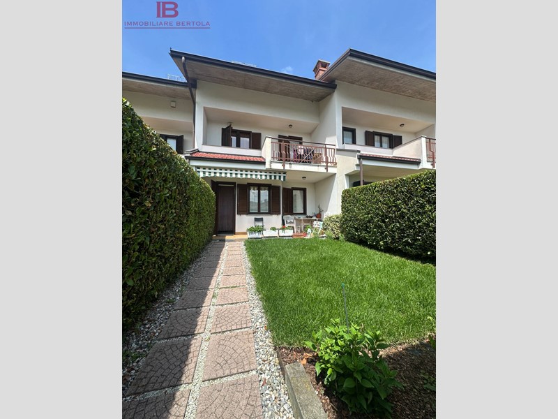 Villa in Vendita a Cuneo, 260'000€, 190 m²