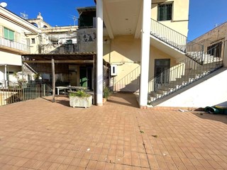 Quadrilocale in Vendita a Torre Annunziata, 230'000€, 115 m²