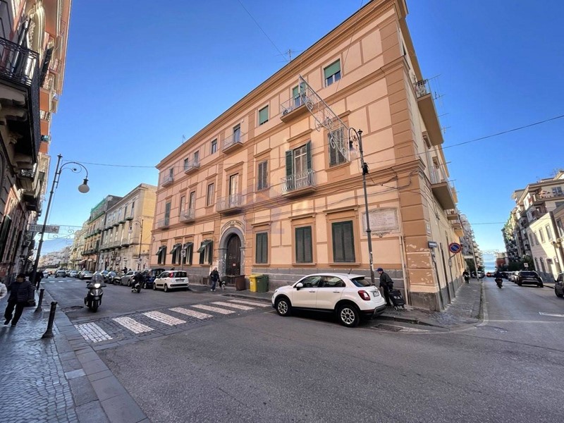 Quadrilocale in Vendita a Torre Annunziata, 230'000&euro;, 115 m²