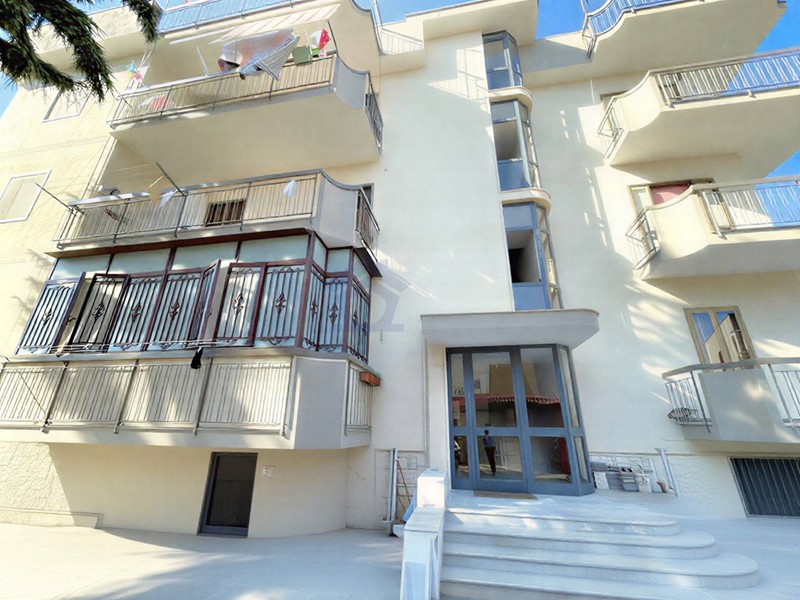 Quadrilocale in Vendita a Torre Annunziata, 200'000&euro;, 125 m²