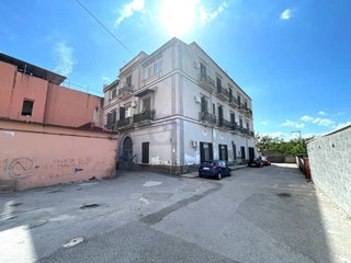 Trilocale in Vendita a Torre Annunziata, 135'000€, 103 m²