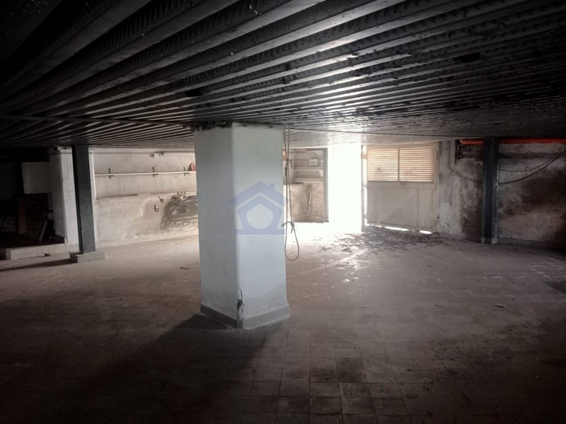 Attività commerciale in Vendita a Torre Annunziata, 90'000€, 100 m²