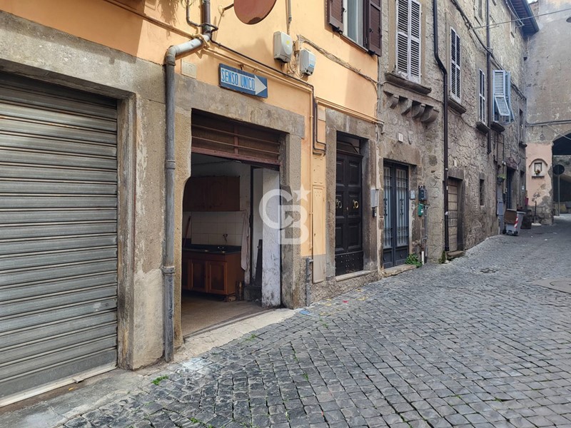 Box in Vendita a Viterbo, 25'000€, 45 m²