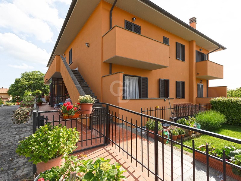 Trilocale in Vendita a San Lorenzo Nuovo, 145'000€, 104 m²