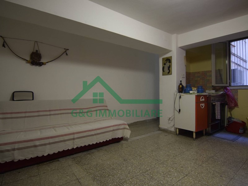 Bilocale in Vendita a Catania, 70'000&euro;, 53 m²