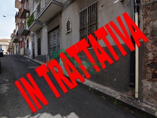Bilocale in Vendita a Catania, 36'000&euro;, 103 m²