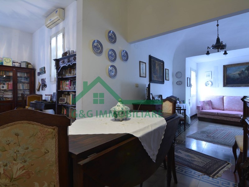 Trilocale in Vendita a Catania, 95'000&euro;, 87 m²