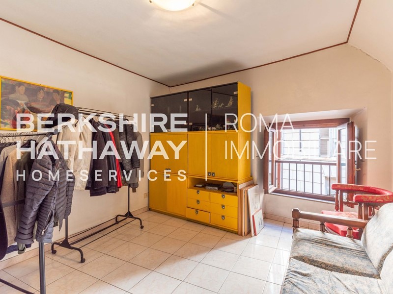 Villa in Vendita a Roma, 590'000&euro;, 200 m²