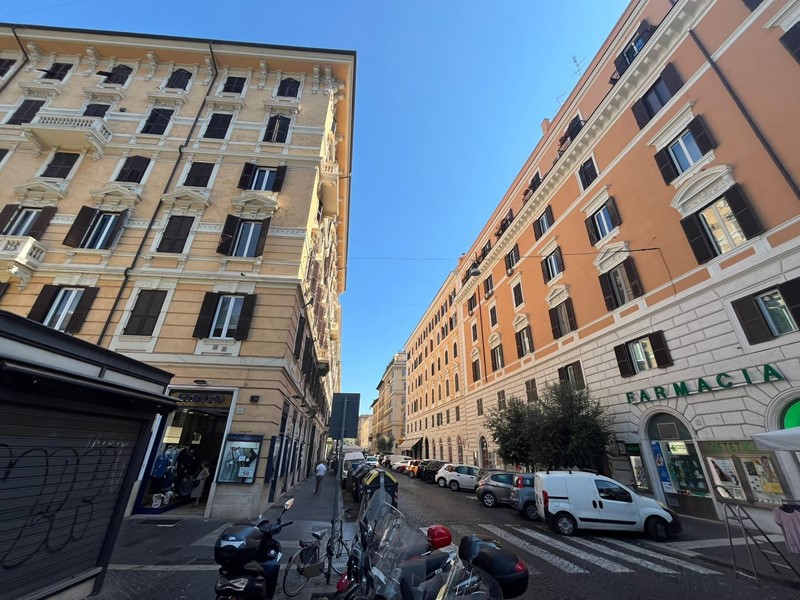 Immobile commerciale in Affitto a Roma, 3'500&euro;, 60 m²