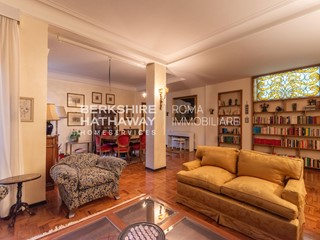 Appartamento in Vendita a Roma, 970'000&euro;, 183 m²