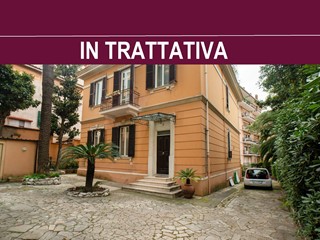 Villa in Vendita a Roma, 1'349'000€, 270 m²