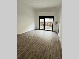 Immobile commerciale in Vendita a Rignano Flaminio, 85'000€, 65 m²