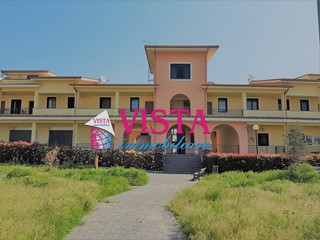 Immobile commerciale in Affitto a Rignano Flaminio, 400€, 65 m²