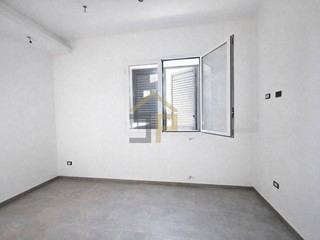 Appartamento in Vendita a Palermo, 250'000&euro;, 140 m²