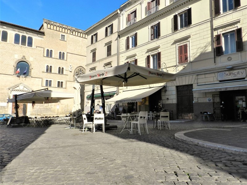 Attività commerciale in Vendita a Tarquinia, 80'000€, 65 m²