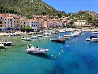 Quadrilocale in Vendita a Isola del Giglio, 770'000€, 100 m²