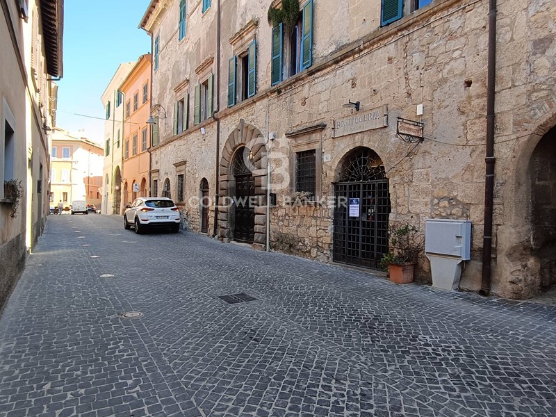 Immobile commerciale in Vendita a Tarquinia, 80'000€, 80 m²