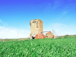 Terreno agricolo in Vendita a Tarquinia, 49'000€, 20000 m²