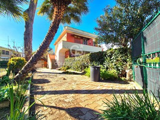 Casa Semi Indipendente in Vendita a Tarquinia, 229'000€, 109 m²