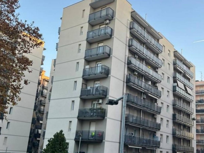 Trilocale in Vendita a Pioltello, 63'750€, 72 m²